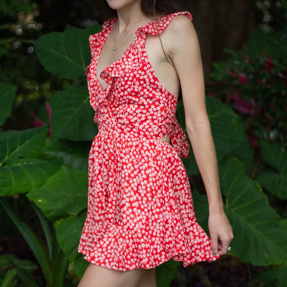 SHEIN Floral Ruffle Knot Back Romper